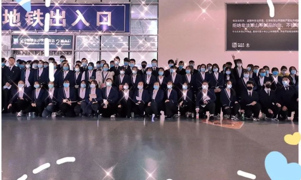 走出課堂，走進企業(yè)一讓學生在“真刀實槍"中學專業(yè)
