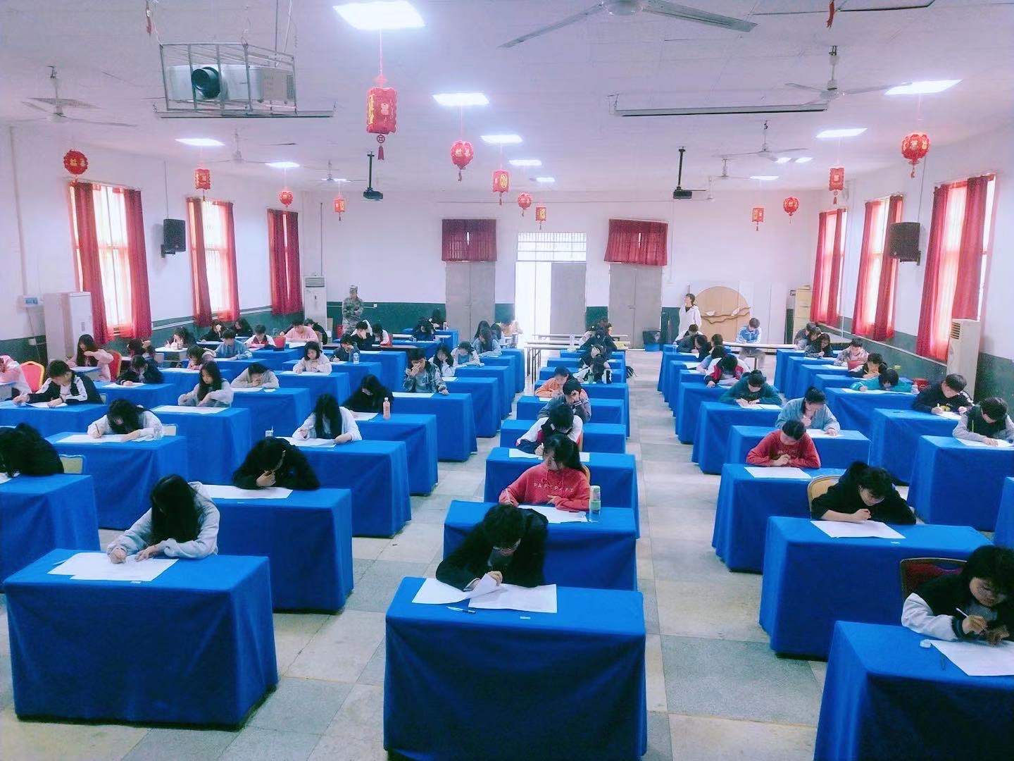 勤奮學(xué)習(xí)，不斷進(jìn)取- 我校2021年上學(xué)期期中考試順利完成